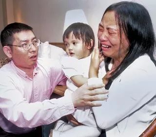 7年! 中国生父终于从白人养父手中夺回女儿 然而故事的结局竟这么狗血！
