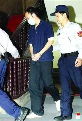 点击图片分享到上海滩微博