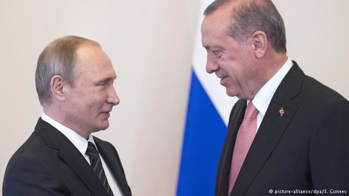 Russland Recep Tayyip Erdogan und Wladimir Putin in St. Petersburg