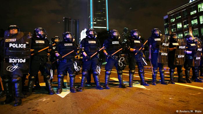 USA Polizei erschießt Afro-Amerikaner in North Carolina - Proteste