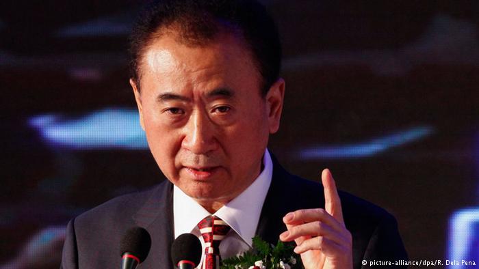 China Wang Jianlin Wanda Group übernimmt US-Firma Legendary Entertainment (picture-alliance/dpa/R. Dela Pena)