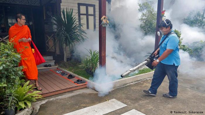 Thailand Mückenbekämpfung Zika Virus (Reuters/C. Subprasom)