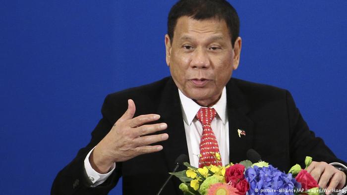 China Peking Staatsbesuch Rodrigo Duterte Philippinen (picture-alliance/AP Images/Wu Hong)