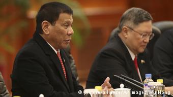 China Peking Staatsbesuch Duterte Philippinen (picture-alliance/AP Images/Wu Hong)