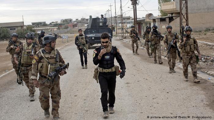 Irak Mossul Spezialkräfte Armee (picture-alliance/AP Photo/M. Drobnjakovic) )