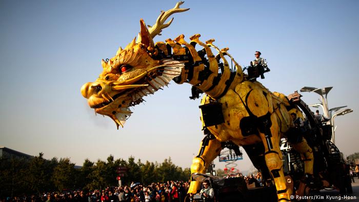 Peking Long Ma Drache 17.10.2014 (Reuters/Kim Kyung-Hoon)