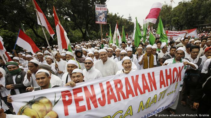 Indonesien Jakarta Demonstration von Islamisten (picture-alliance/AP Photo/A. Ibrahim)