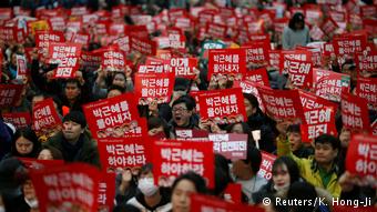 Südkorea Massenproteste in Seoul gegen Präsidentin Park Geun Hye (Reuters/K. Hong-Ji)