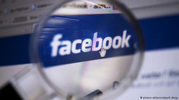 BdT Facebook (picture-alliance/dpa/A. Burgi)