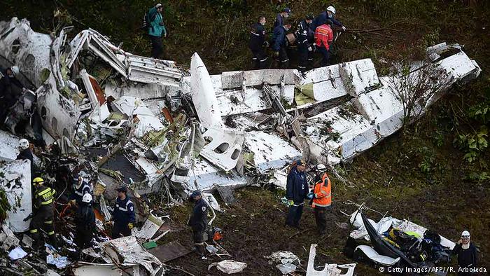 Kolumbien Flugzeug Absturzstelle (Getty Images/AFP//R. Arboleda)