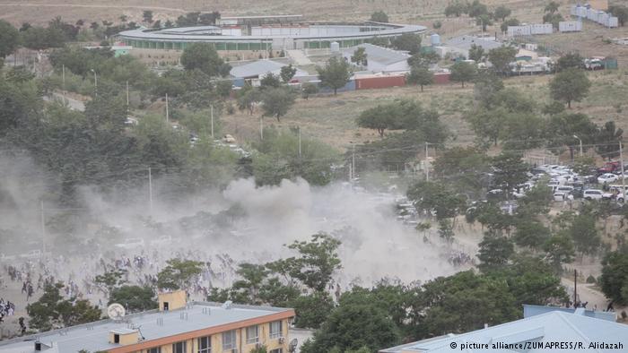 Afghanistan Viele Tote bei Anschlag auf Begräbnis in Kabul (picture alliance/ZUMAPRESS/R. Alidazah)