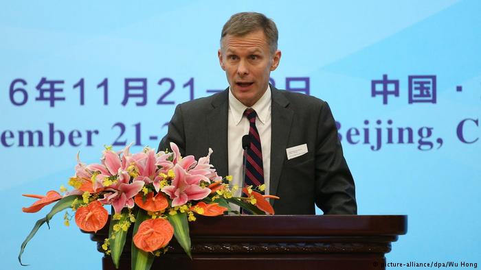 China Peking - David H. Rank bei Eröffnungszeremonie (picture-alliance/dpa/Wu Hong)