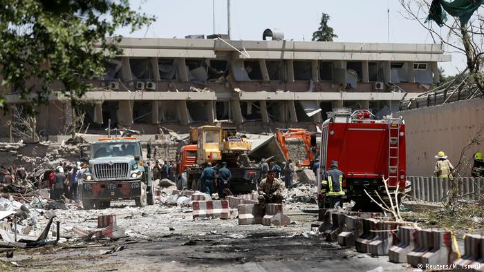 Afghanistan | beschädigte deutsche Botschaft in Kabul (Reuters/M. Ismail)