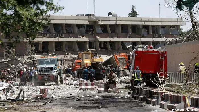 Afghanistan | beschädigte deutsche Botschaft in Kabul (Reuters/M. Ismail)