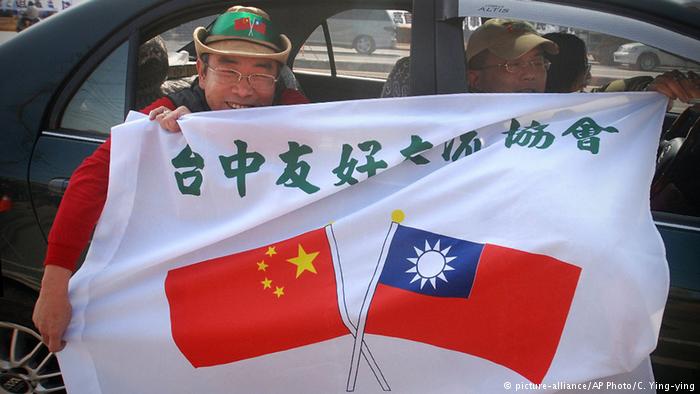 Beziehungen China Taiwan Symbolbild (picture-alliance/AP Photo/C. Ying-ying)