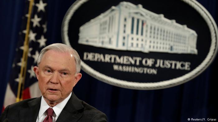 USA Justizminister Jeff Sessions | Erklärung zu Russland-Kontakten (Reuters/Y. Gripas)