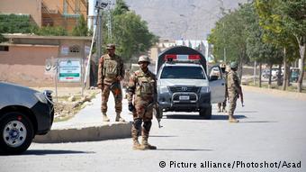 Pakistan Soldaten (Picture alliance/Photoshot/Asad)