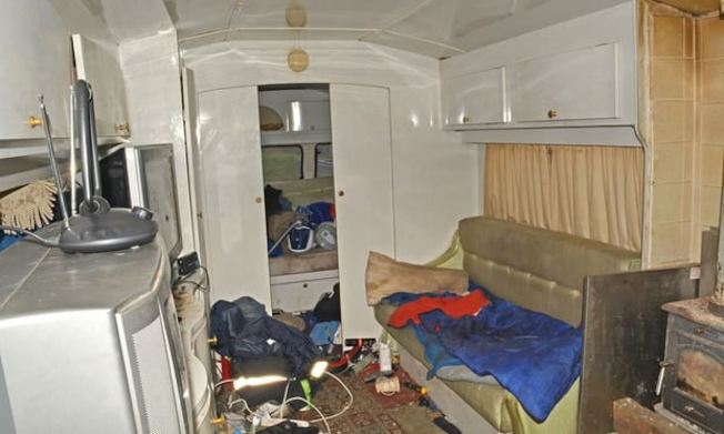 受害人所居住的大蓬车。（取材自林肯郡警方）
