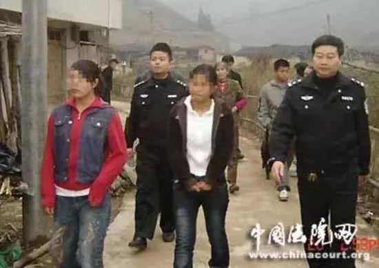 人不贩我，我不贩人！18岁中国少女把贩卖她的女人贩子给卖了 法院居然这么判！