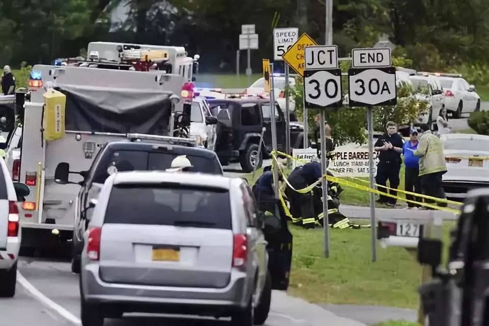 长周末惨剧！婚礼豪车撞向路人 20人遇难 每到这个时候车祸特别多