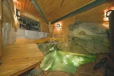 BC富豪遭入室抢劫绑架 惨死路边！350万豪宅太惹眼被盯上 竟然靠这个赚钱