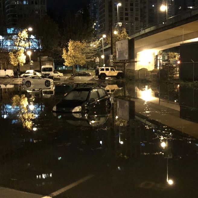 一夜暴雨 温哥华淹了！全城