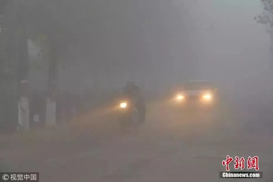 北京雾霾爆表！全城如同灾难片！朋友圈一片哀嚎 实拍视频令人窒息