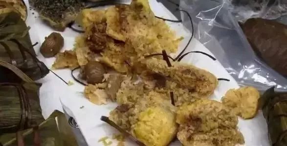 华人机场接连被抓! 打开行李箱 海关瞬间傻眼…尿布藏香肠 活乌龟 佛头都有！