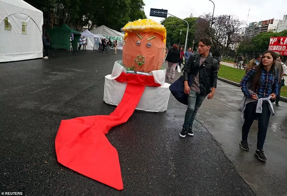G20峰会变成各国第一夫人大比拼，阿根廷第一夫人这是什么神仙美貌啊...