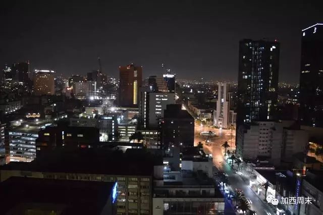 旅游胜地街头 女枪手10秒射杀5名壮汉 狂欢人群吓傻 视频骇人!