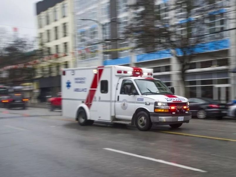 大温爆发大型毒气泄露 300多人疏散 华人亲历! 22人送医 一家五口全中毒!