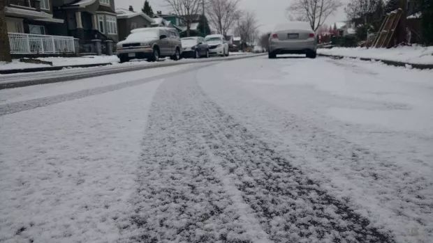 警报! 大温明日迎来冻雨夹雪! BC省6起车祸6人死亡 开车一定小心