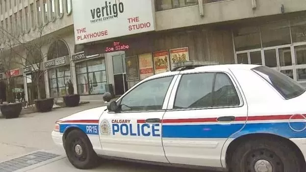 警告! 加拿大突发数十起炸弹威胁 防爆警察出动 紧急疏散一片混乱！