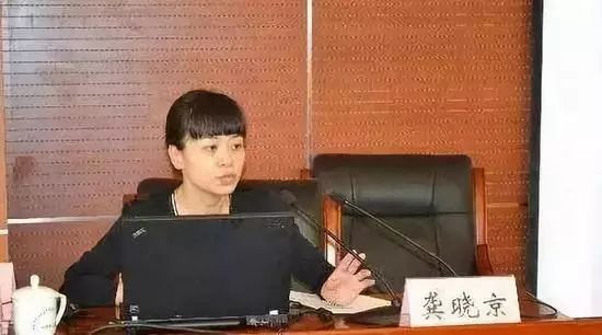 刘强东的爱情往事 每一个事业阶段换一个女人！奶茶妹妹：他不值得！