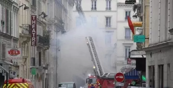 巴黎市中心发生爆炸，黄背心：我们也是万万没想到啊！