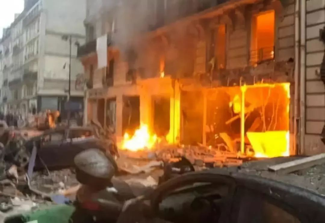 又是巴黎！市中心发生大爆炸整个街区被破坏 50人死伤 黄背心画风全变了