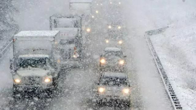 冷! 温哥华大年三十要下雪 最低-9℃! 全城都冻瘫痪了 加拿大人竟这么欢乐