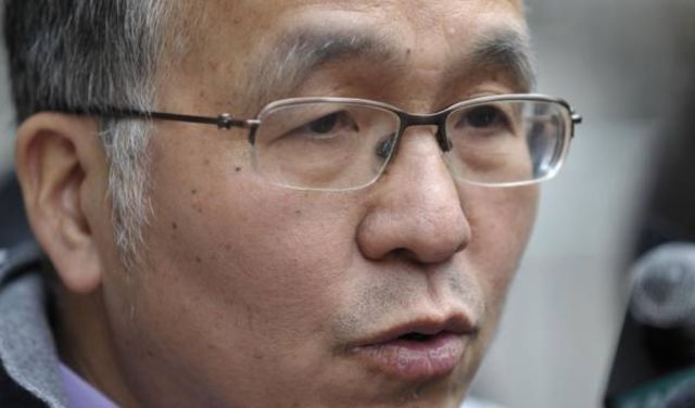 警惕这个华人！诈骗$5000万入狱6年 现在要重操旧业 竟还写了书
