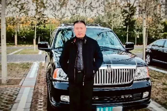温西富豪苑刚8000万遗产分了! 老婆一毛没捞着 几百个女人 只有生娃的赢了