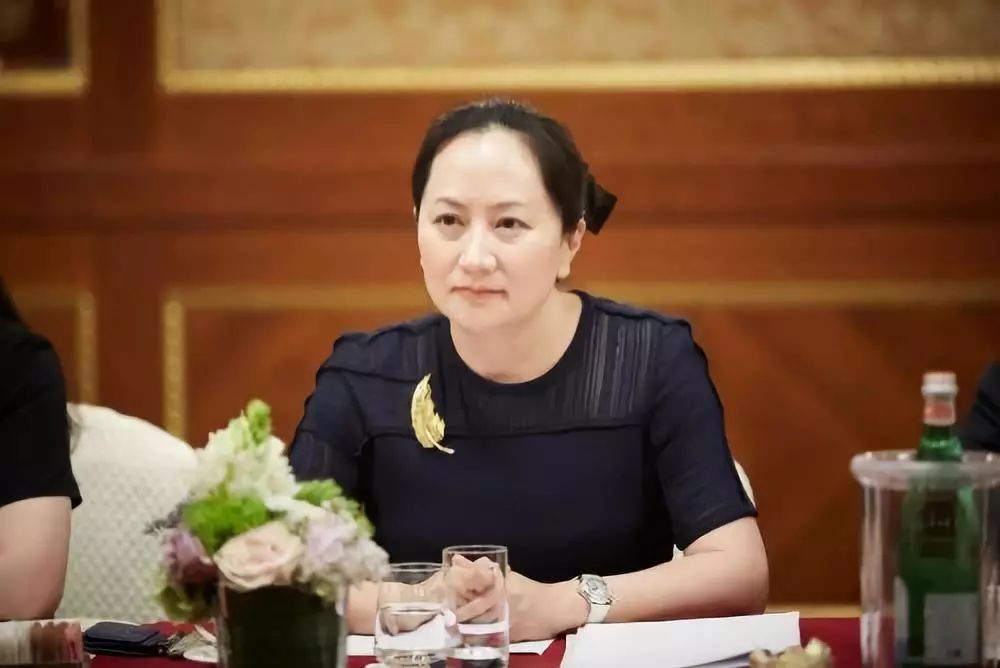 孟晚舟被正式引渡 华为开始反击: 相信加拿大会做出聪明的决定