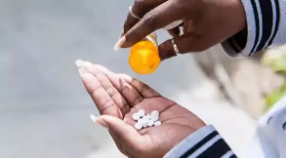 美国人买不起药，加拿大公司来“帮忙”却被警告......
