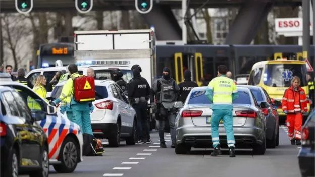 旅游胜地突发枪击! 枪手冲进公车扫射 12人死伤! 加拿大紧急发布警告!