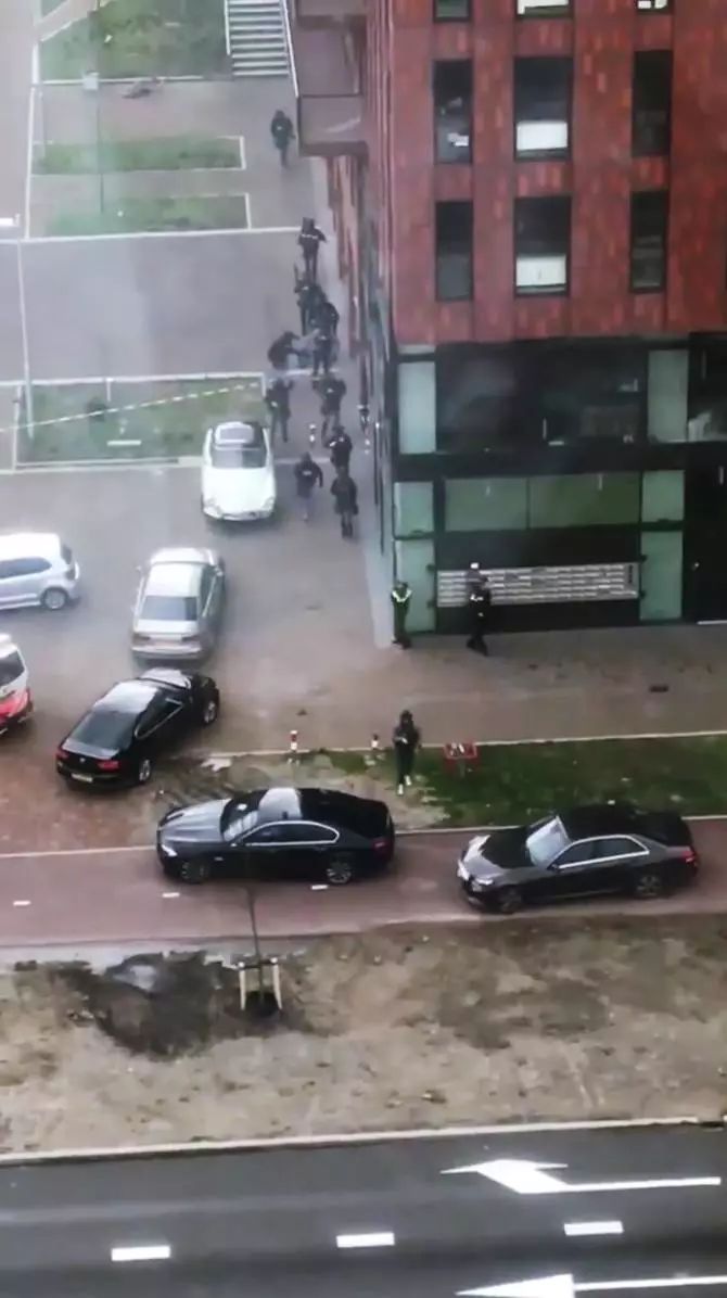 旅游胜地突发枪击! 枪手冲进公车扫射 12人死伤! 加拿大紧急发布警告!