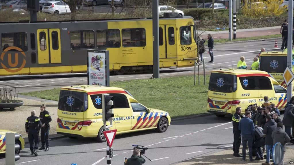 旅游胜地突发枪击! 枪手冲进公车扫射 12人死伤! 加拿大紧急发布警告!