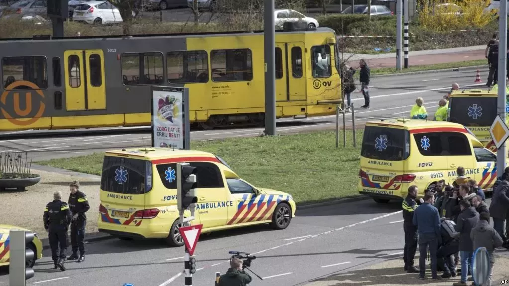旅游胜地突发枪击! 枪手冲进公车扫射 12人死伤! 加拿大紧急发布警告!