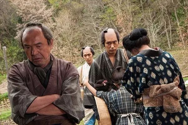日本武士的谜之发型起源史：帅不帅，剃个月代头就知道了！