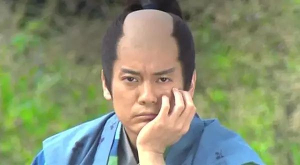 日本武士的谜之发型起源史：帅不帅，剃个月代头就知道了！