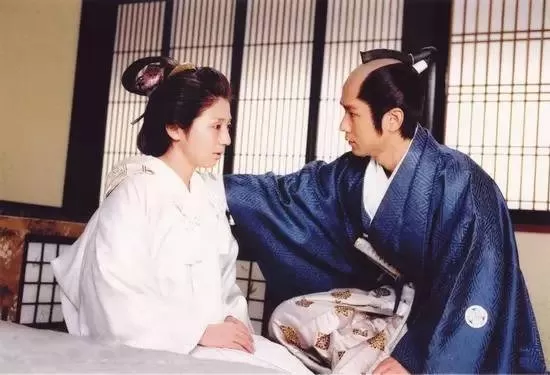 日本武士的谜之发型起源史：帅不帅，剃个月代头就知道了！