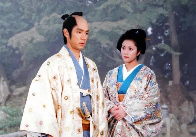 日本武士的谜之发型起源史：帅不帅，剃个月代头就知道了！