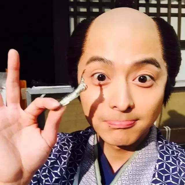 日本武士的谜之发型起源史：帅不帅，剃个月代头就知道了！